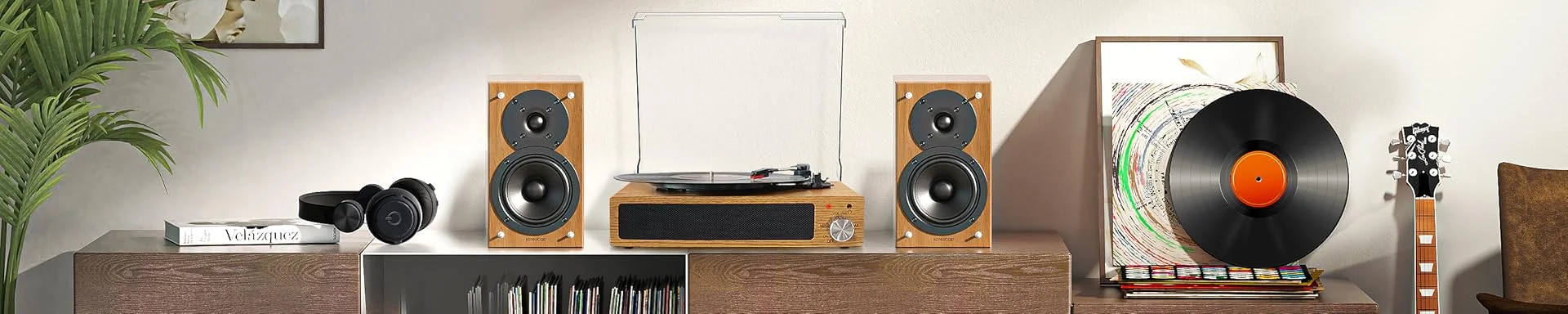 FYDEE turntable in a living room setup